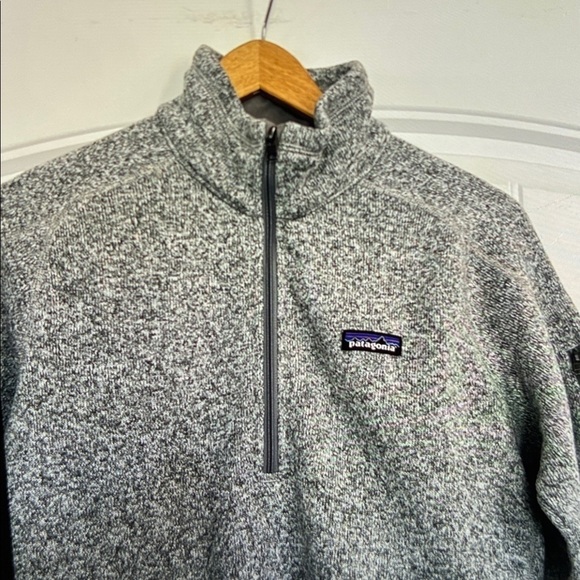 Patagonia 1/4 Zip Better Sweater Size Large - Picture 2 of 4